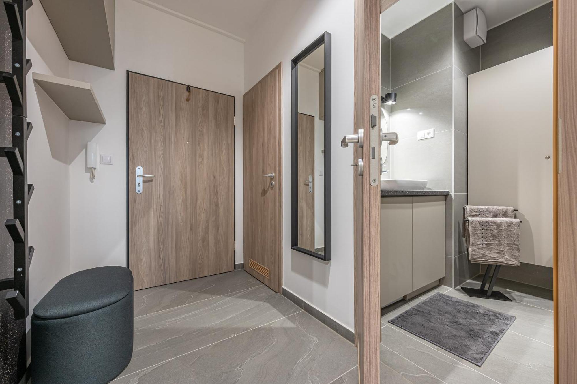 Condo With Balcony @ Downtown Budapest Luaran gambar